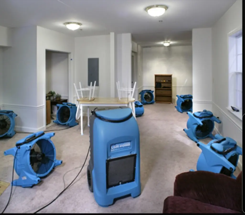 Air movers and dehumidifier setup for Water Extraction & Removal in Louisville